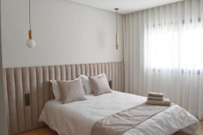 Bright & Cozy Apt with City View